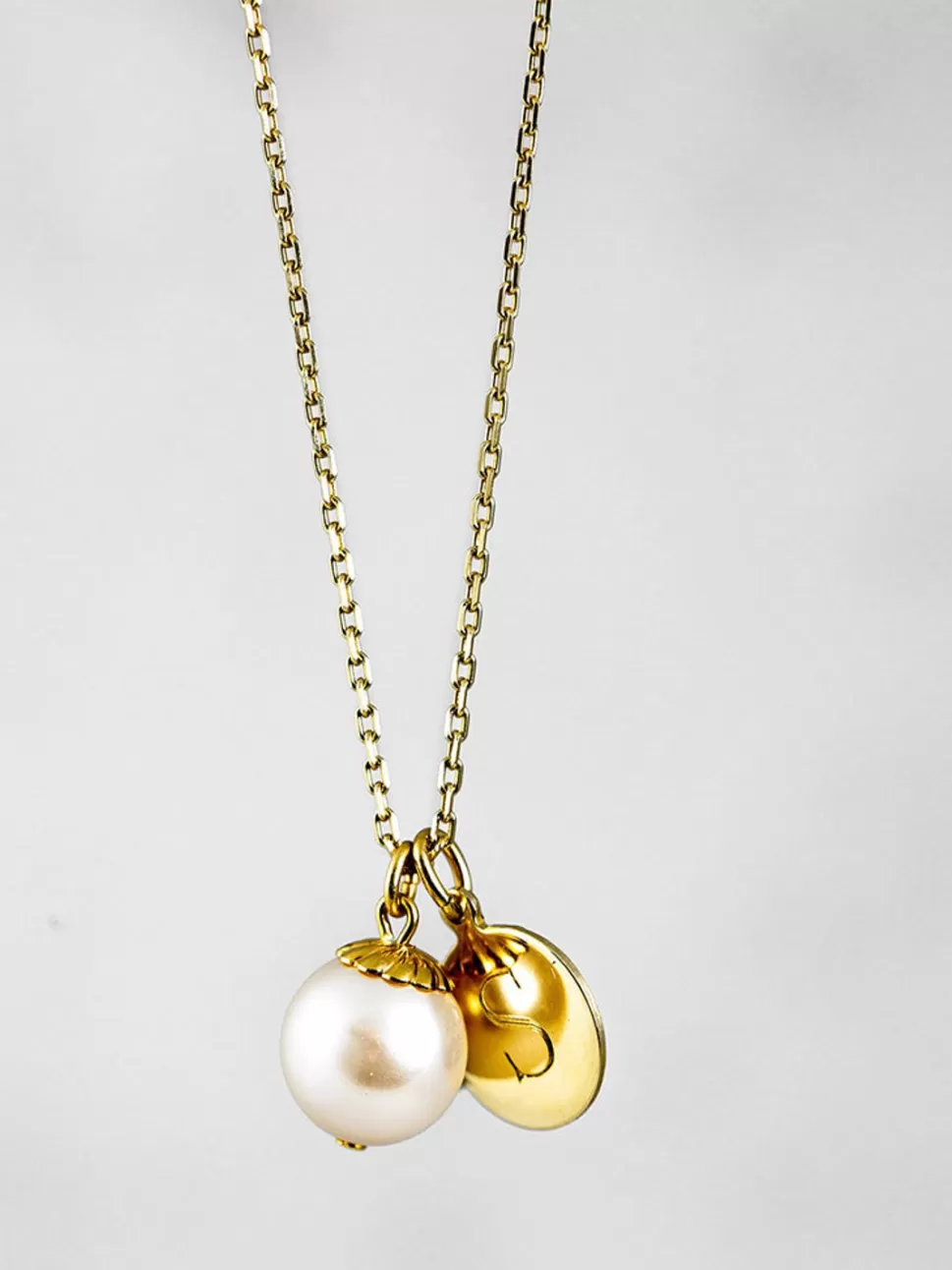 Kiel James Patrick World'S Your Oyster Gold Necklace --Class Of 2024